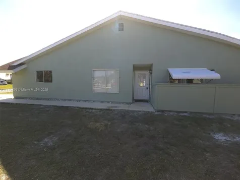 1407 SE Larkwood Circle Port St. Lucie FL 34952