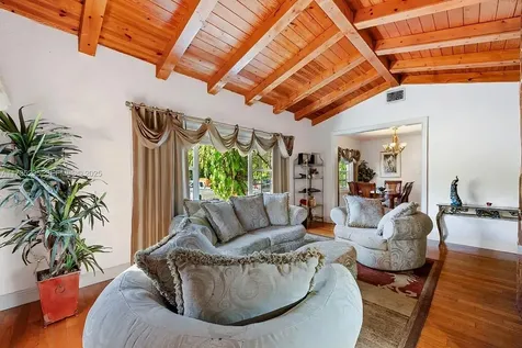 2039 SW 17th Street Miami FL 33145