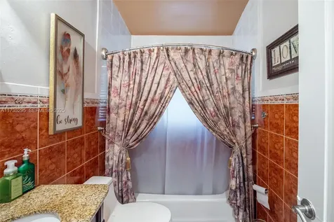 2039 SW 17th Street Miami FL 33145
