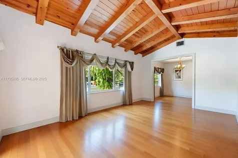 2039 SW 17th Street Miami FL 33145