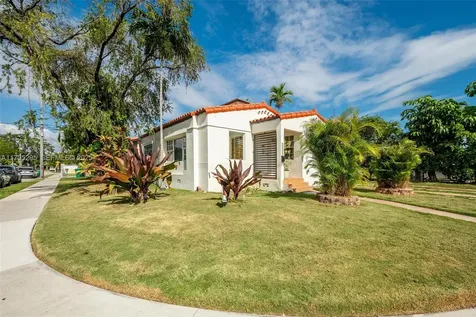 2039 SW 17th Street Miami FL 33145