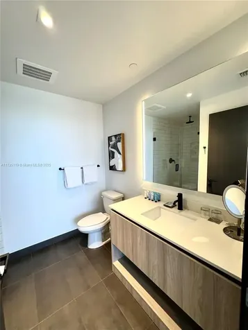 398 NE 5th Street Miami FL 33132