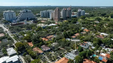 513 Giralda Avenue Coral Gables FL 33134