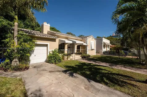 513 Giralda Avenue Coral Gables FL 33134