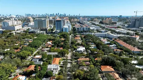 513 Giralda Avenue Coral Gables FL 33134