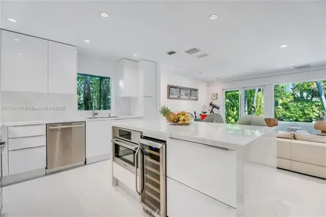 45 SW 19th Road Miami FL 33129