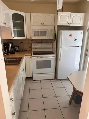 Lauderdale Lakes FL 33319