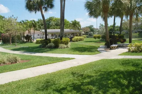 Lauderdale Lakes FL 33319