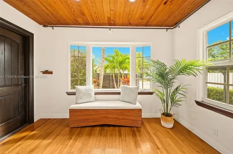 1109 NE 3rd Street Fort Lauderdale FL 33301