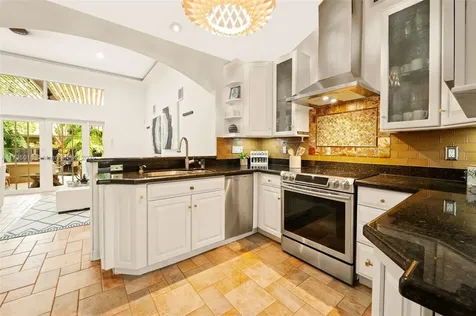 1109 NE 3rd Street Fort Lauderdale FL 33301