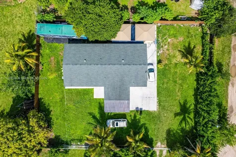 18650 SW 204th Avenue Miami FL 33187