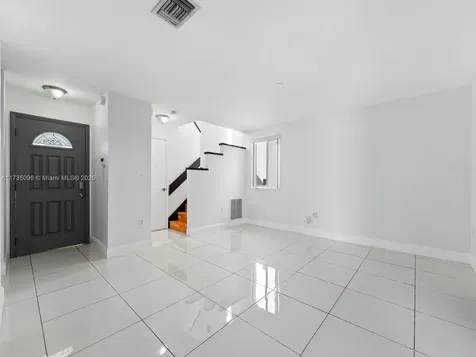 14821 SW 90th Terrace Miami FL 33196