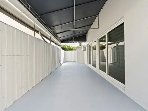 14821 SW 90th Terrace Miami FL 33196
