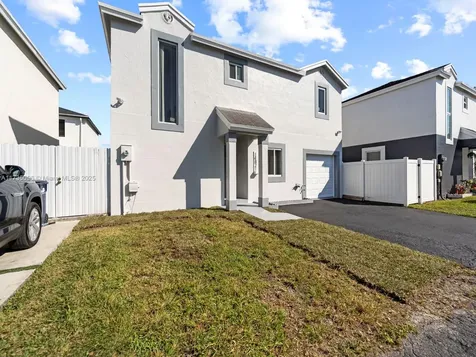 14821 SW 90th Terrace Miami FL 33196