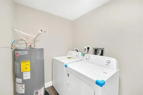 739 W Crawford Street Lakeland FL 33805