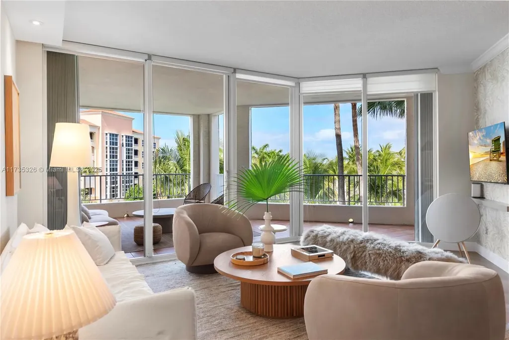 705 Crandon Boulevard Key Biscayne FL 33149