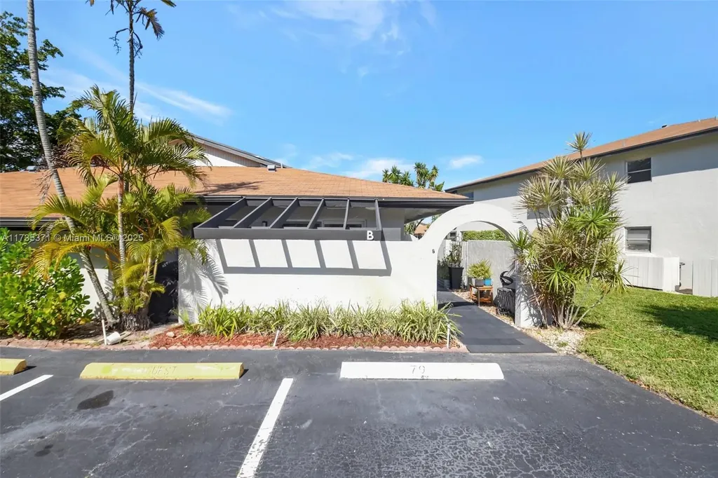 13406 Sabal Palm Court Delray Beach FL 33484
