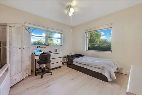 11204 SW 133rd Terrace Miami FL 33176