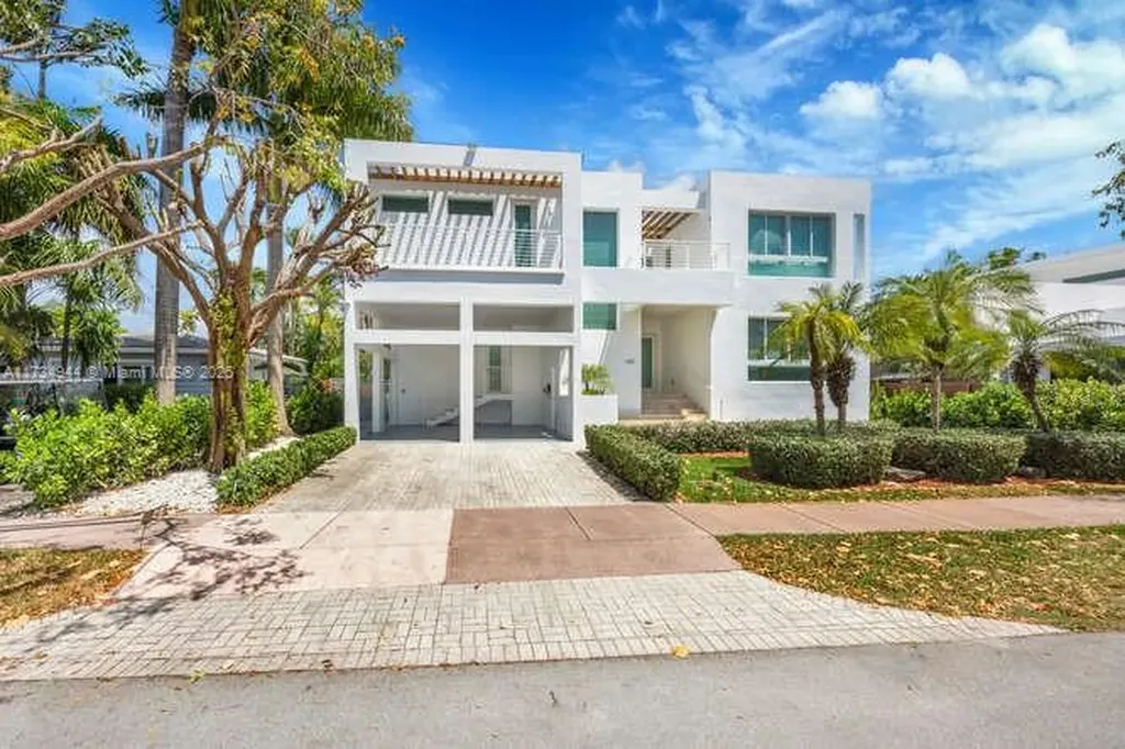 485 Ridgewood Road Key Biscayne FL 33149
