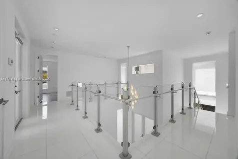485 Ridgewood Road Key Biscayne FL 33149