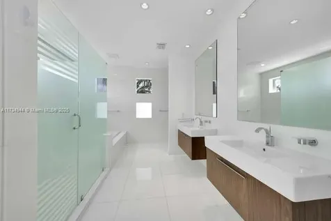 485 Ridgewood Road Key Biscayne FL 33149