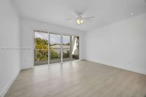 485 Ridgewood Road Key Biscayne FL 33149