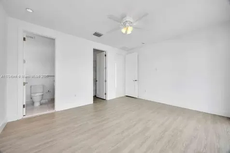 485 Ridgewood Road Key Biscayne FL 33149