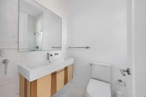 485 Ridgewood Road Key Biscayne FL 33149