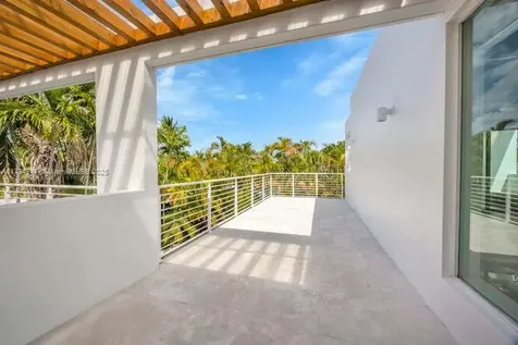485 Ridgewood Road Key Biscayne FL 33149