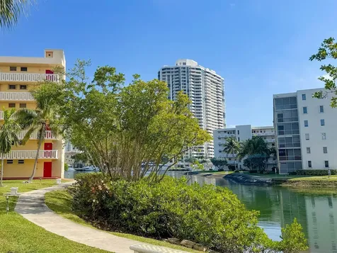 2930 Point East Drive Aventura FL 33160