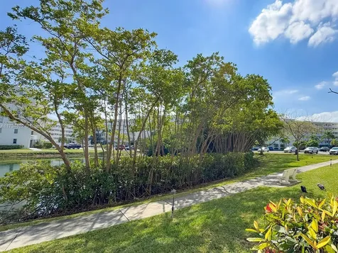 2930 Point East Drive Aventura FL 33160