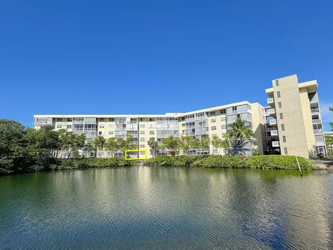2930 Point East Drive Aventura FL 33160