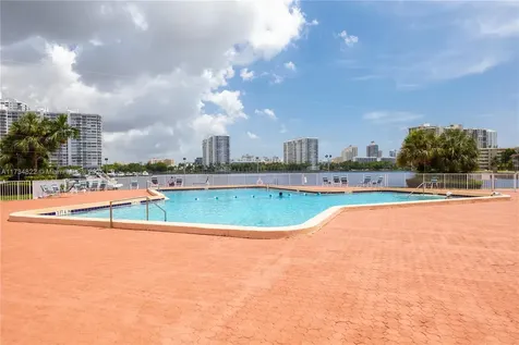 2930 Point East Drive Aventura FL 33160