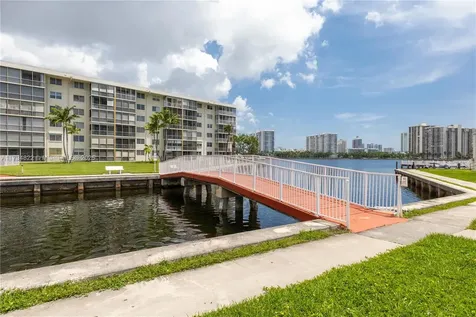 2930 Point East Drive Aventura FL 33160