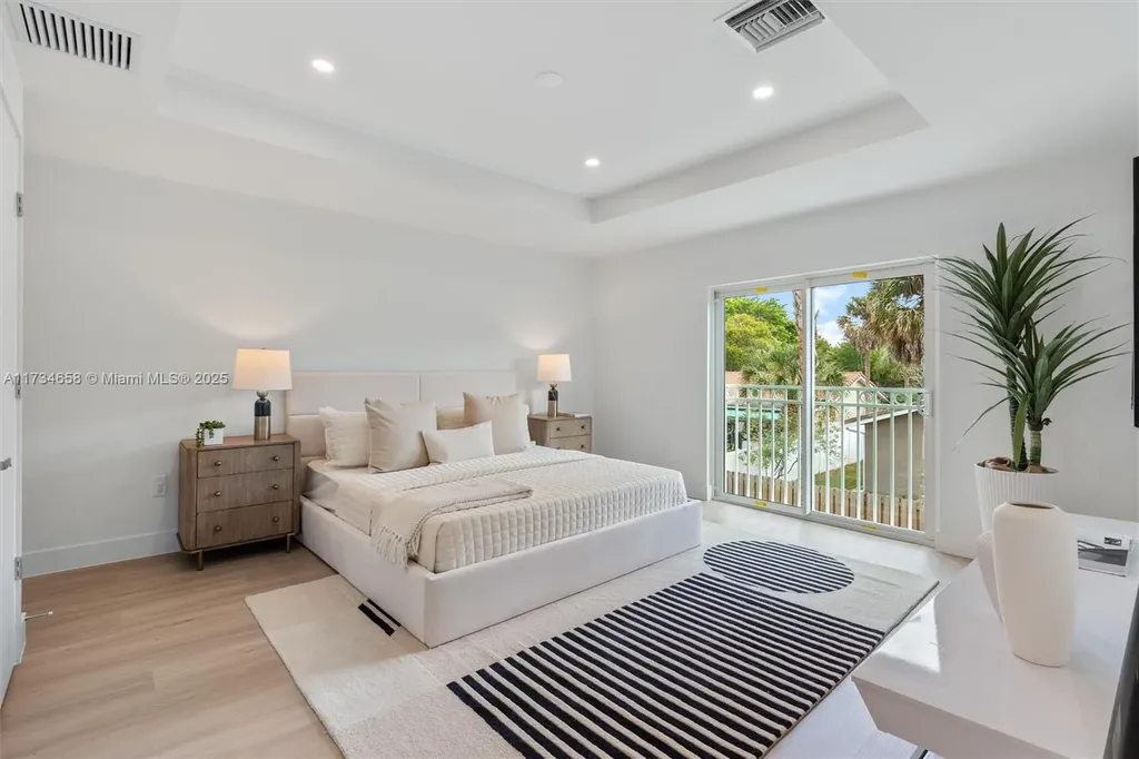 1567 NW 94th Way Coral Springs FL 33071