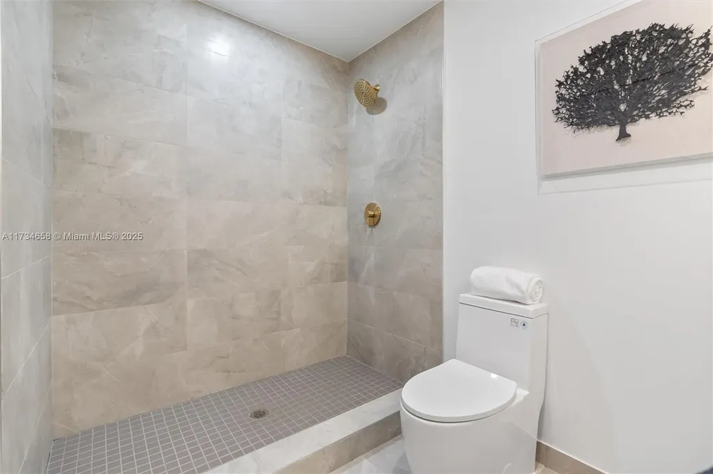 1567 NW 94th Way Coral Springs FL 33071