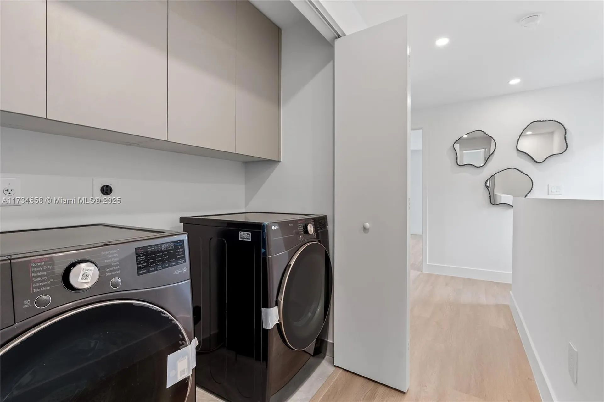 1567 NW 94th Way Coral Springs FL 33071