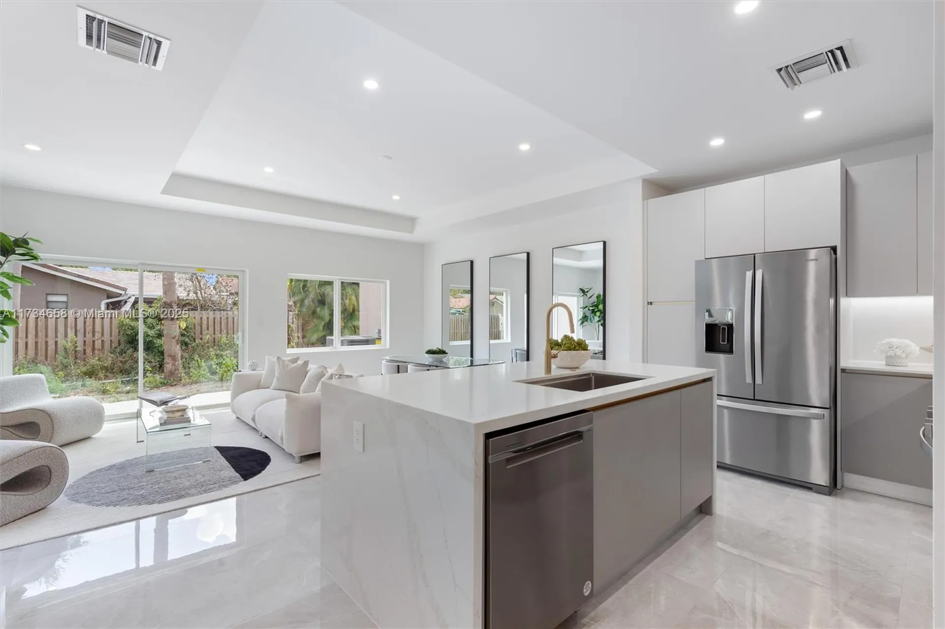 1567 NW 94th Way Coral Springs FL 33071