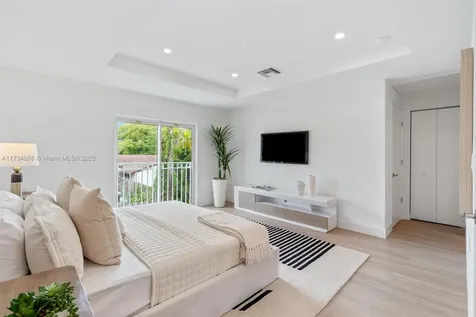 1567 NW 94th Way Coral Springs FL 33071