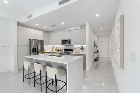 1567 NW 94th Way Coral Springs FL 33071
