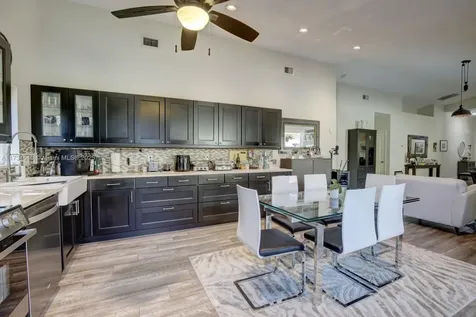 11324 NW 52nd Lane Doral FL 33178