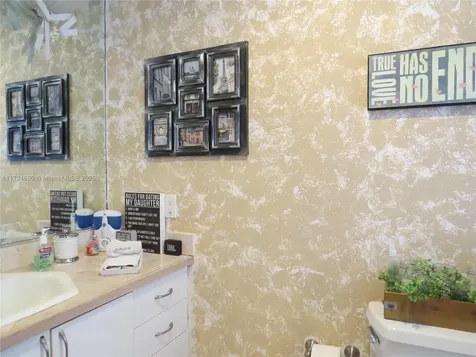 7772 NW 55th Place Coral Springs FL 33067