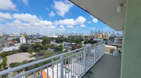 219 NW 12th Avenue Miami FL 33128