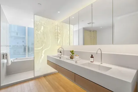 2901 Collins Avenue Miami Beach FL 33140