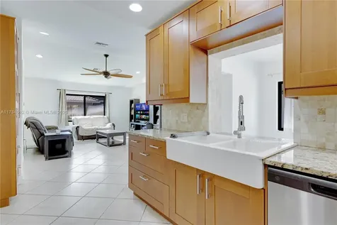 440 NW 94th Lane Coral Springs FL 33071