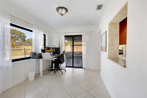 440 NW 94th Lane Coral Springs FL 33071