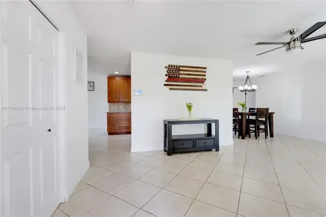 440 NW 94th Lane Coral Springs FL 33071