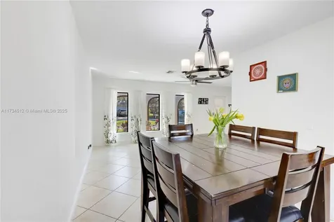 440 NW 94th Lane Coral Springs FL 33071