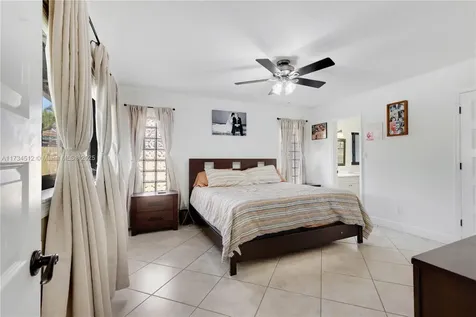 440 NW 94th Lane Coral Springs FL 33071