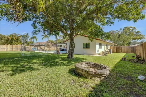 440 NW 94th Lane Coral Springs FL 33071